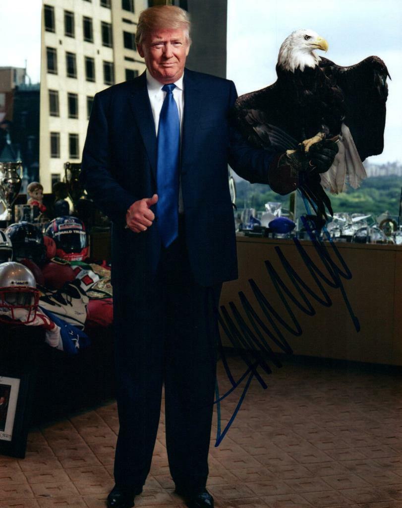 Donald Trump signed 8x10 Photo Poster painting Picture autographed Pic includes COA