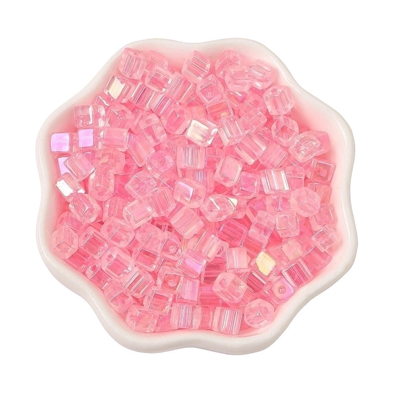 50 Pieces 5 * 5mm Hole 1~1.9mm Glass Square Beads