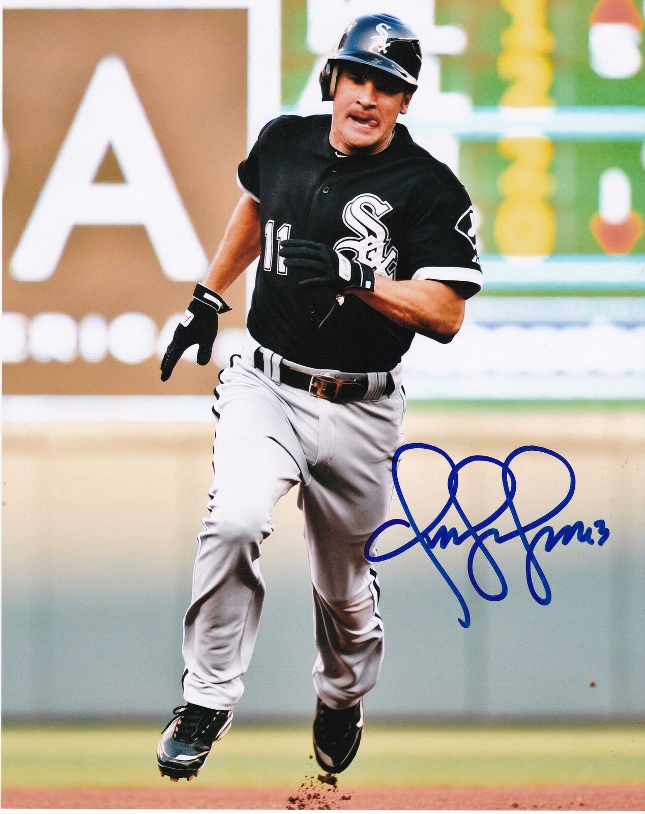 OMAR VIZQUEL CHICAGO WHITE SOX ACTION SIGNED 8x10