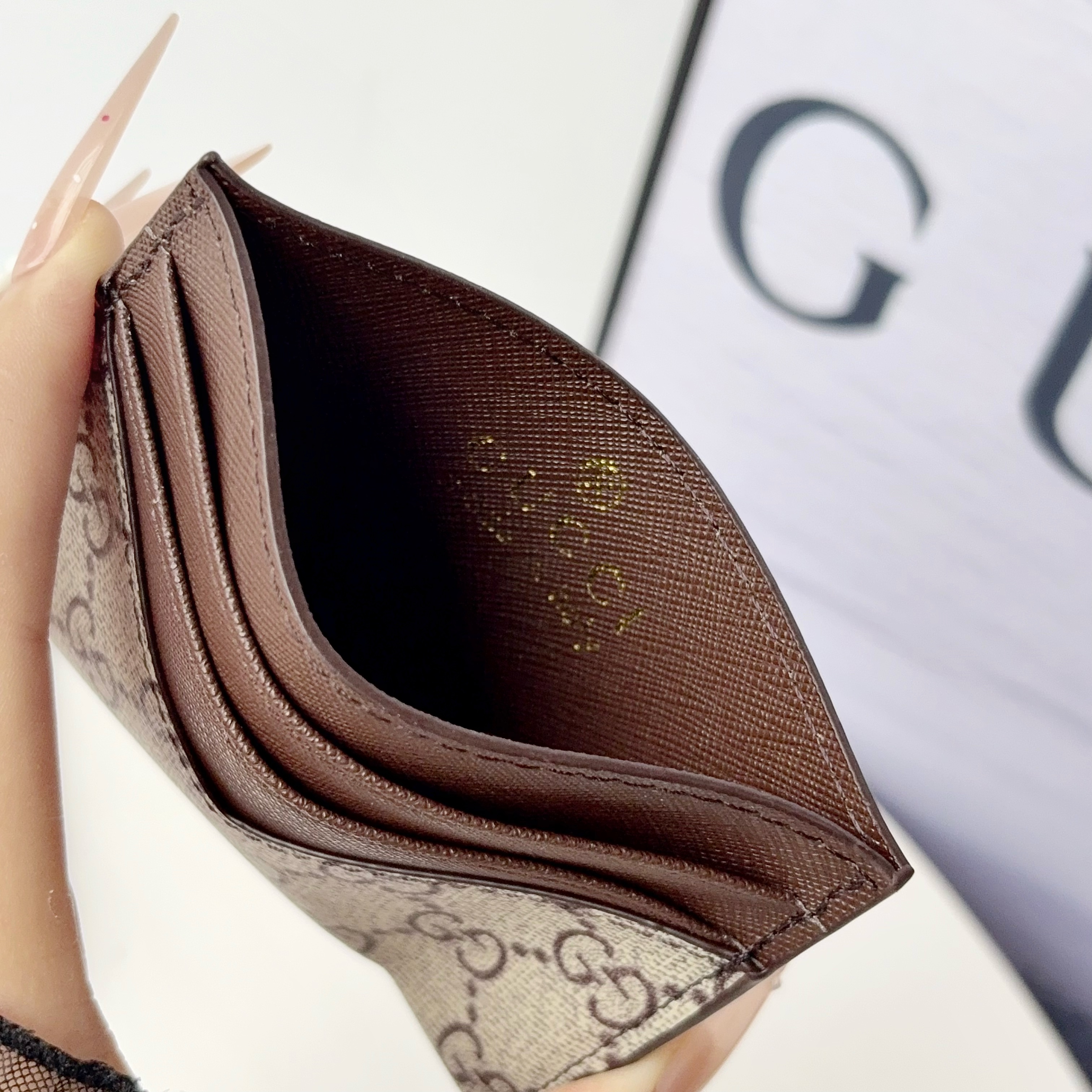 Gucci GG & LV Damier V-Shape Card Holder | Luxury Designer Slim Wallet for Your Daily OOTD