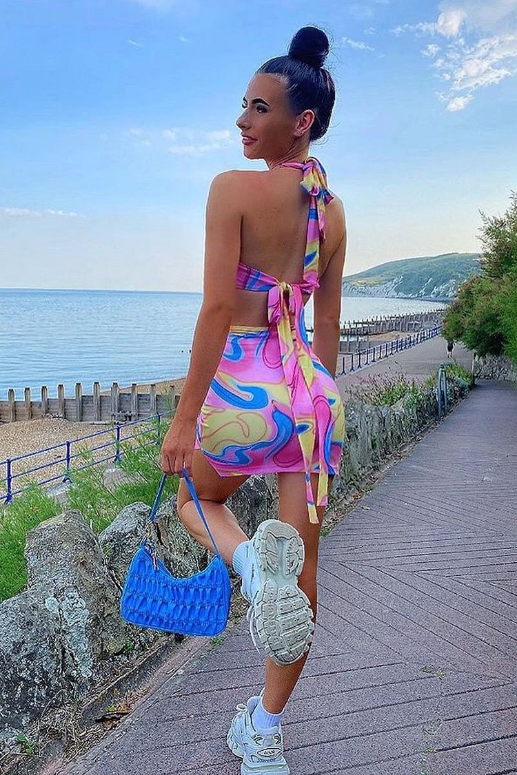 Pink Tri-Colour Abstract Swirl Cut Out 