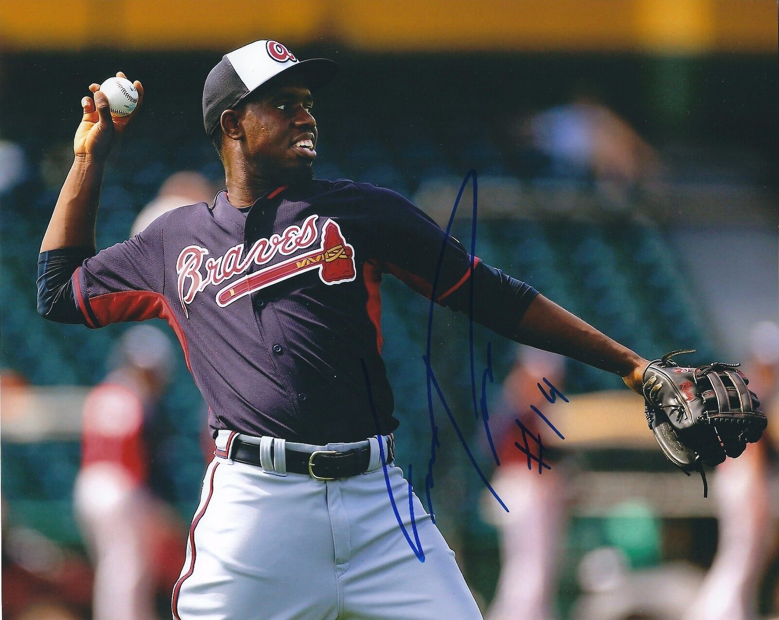 Signed 8x10 EURY PEREZ Atlanta Braves Autographed Photo Poster painting - COA