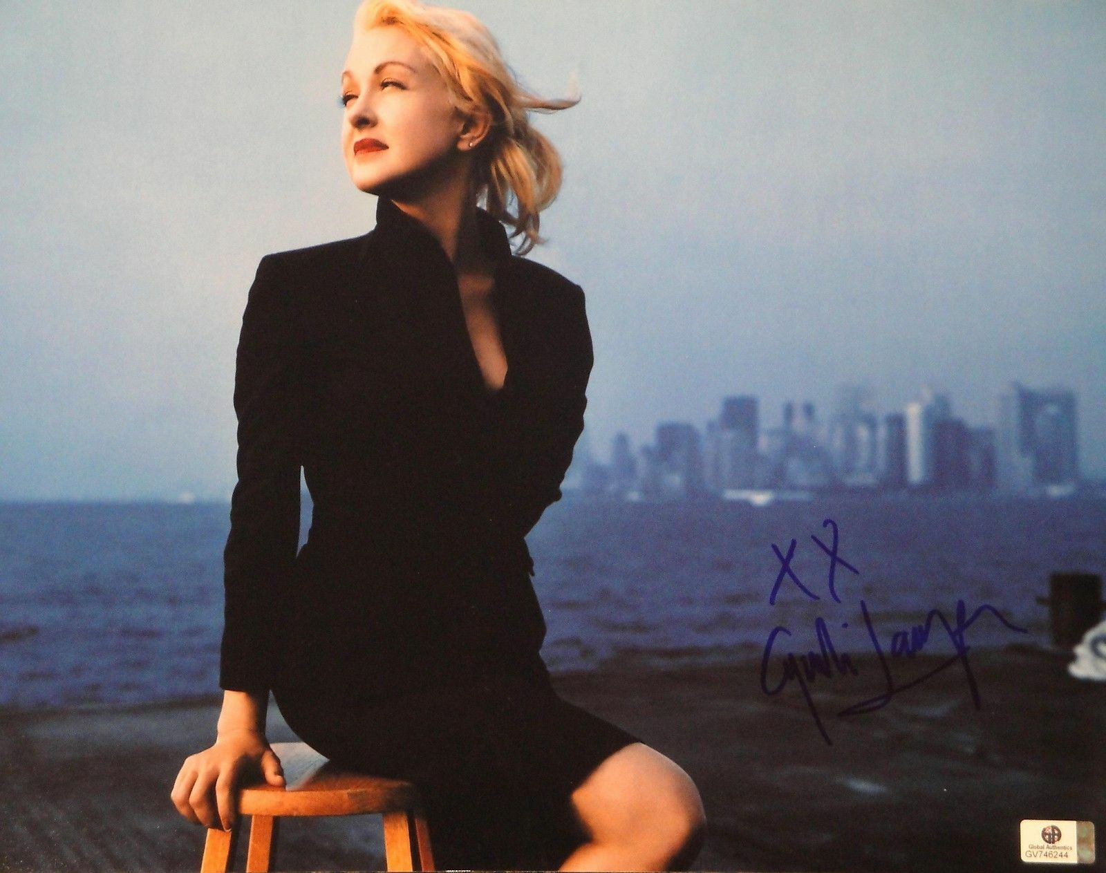 Cyndi Lauper Hand Signed Autographed 11x14 Photo Poster painting Sexy Gorgeous JSA T60159