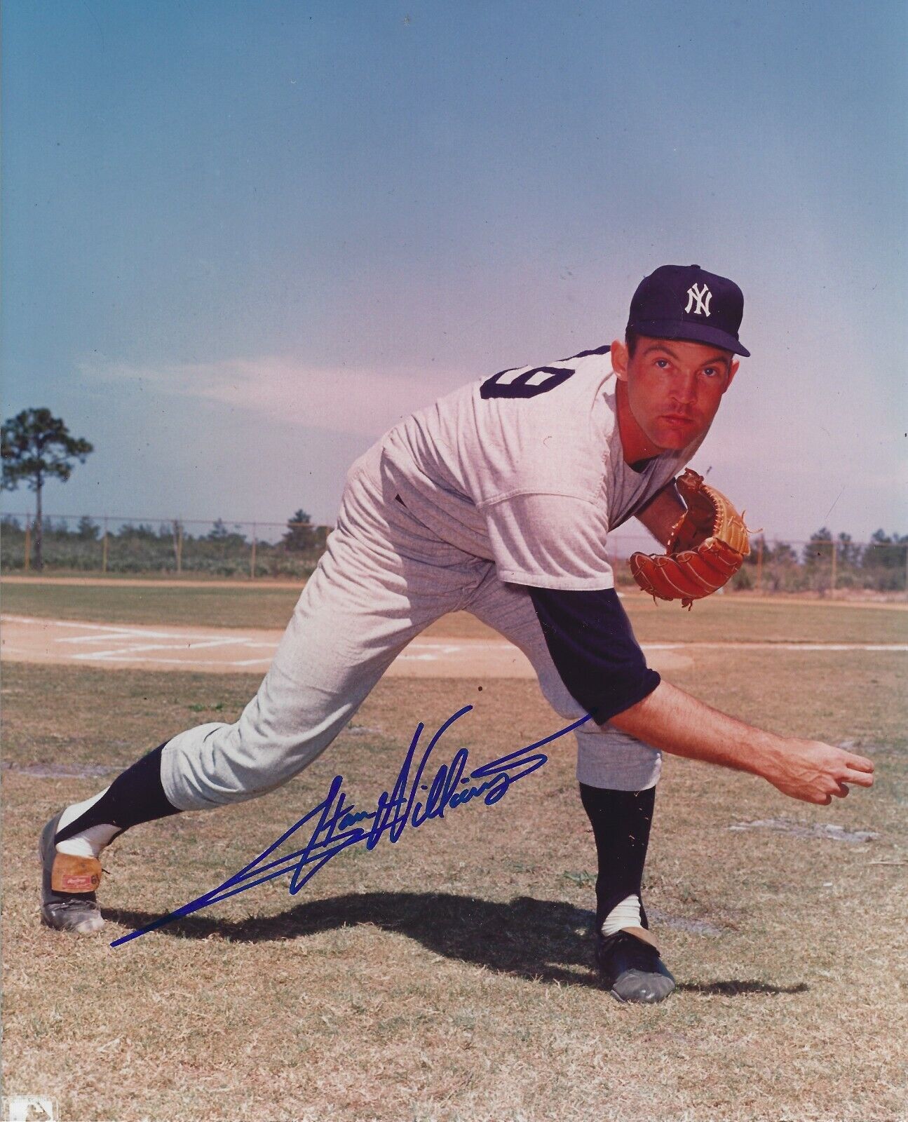 Signed 8x10 STAN WILLIAMS New York Yankees Photo Poster painting - COA