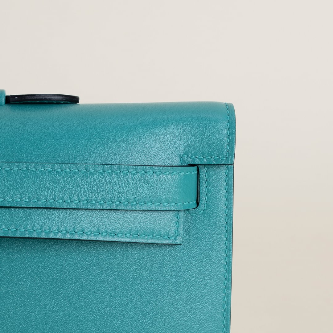 Kelly cut  Swift 7F Blue Paon PHW