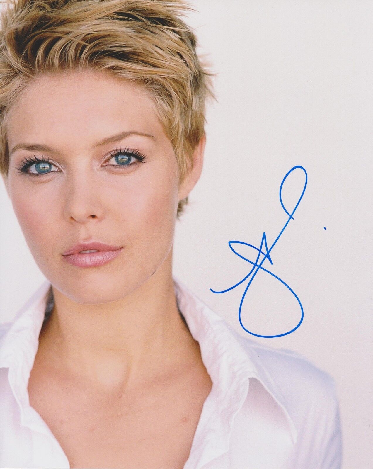 Alaina Huffman Signed Photo Poster painting - Stargate / Smallville / Supernatural BABE - SEXY 2