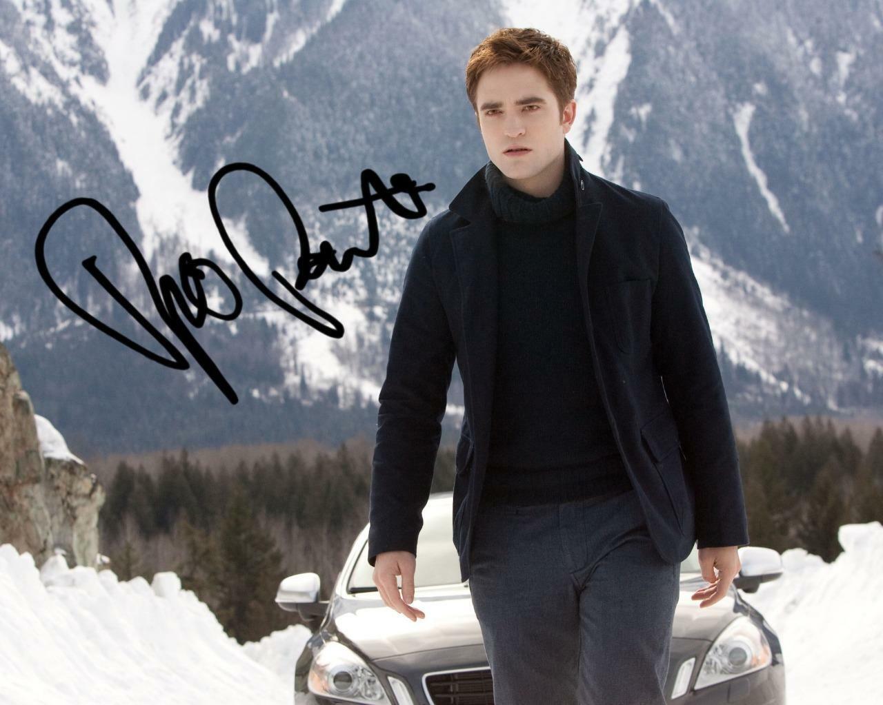 ROBERT PATTINSON Edward Twilight SIGNED AUTOGARPHED 10X8