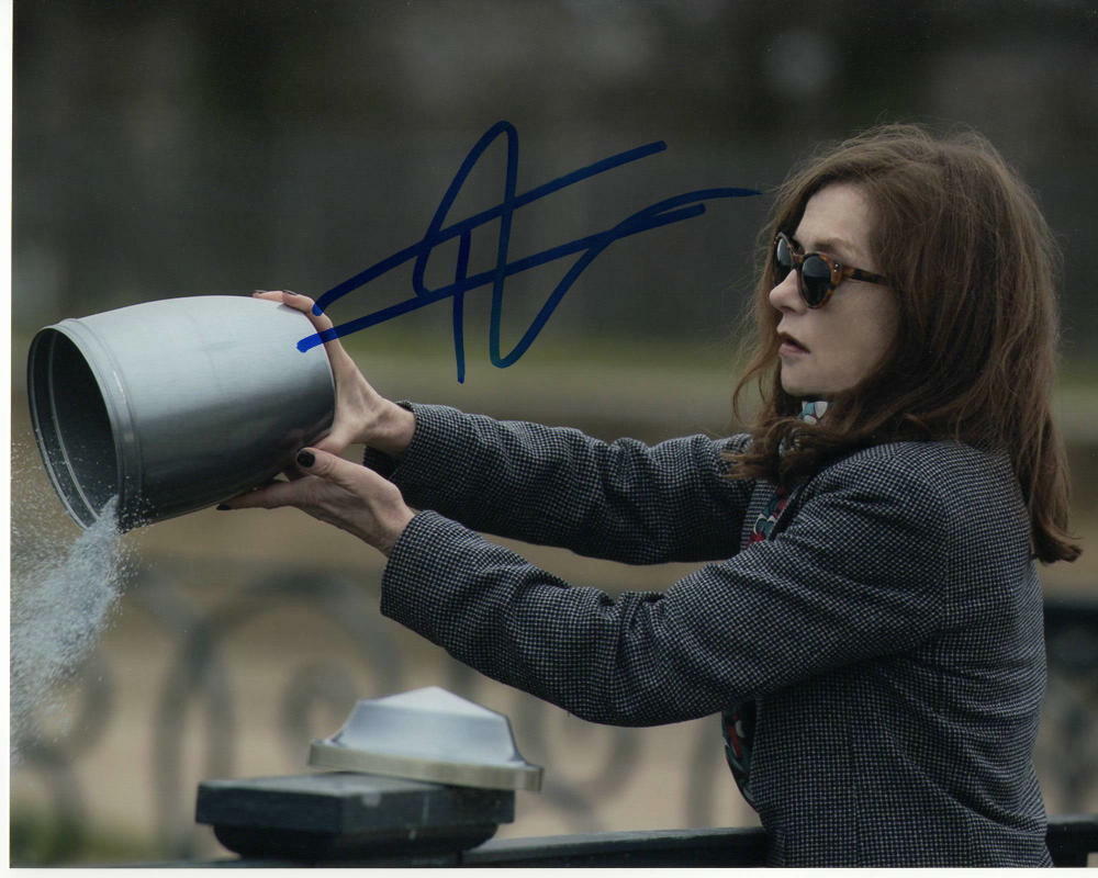 ISABELLE HUPPERT SIGNED AUTOGRAPHED 8X10 Photo Poster painting - BEAUTIFUL FRENCH LEGEND GRETA 2