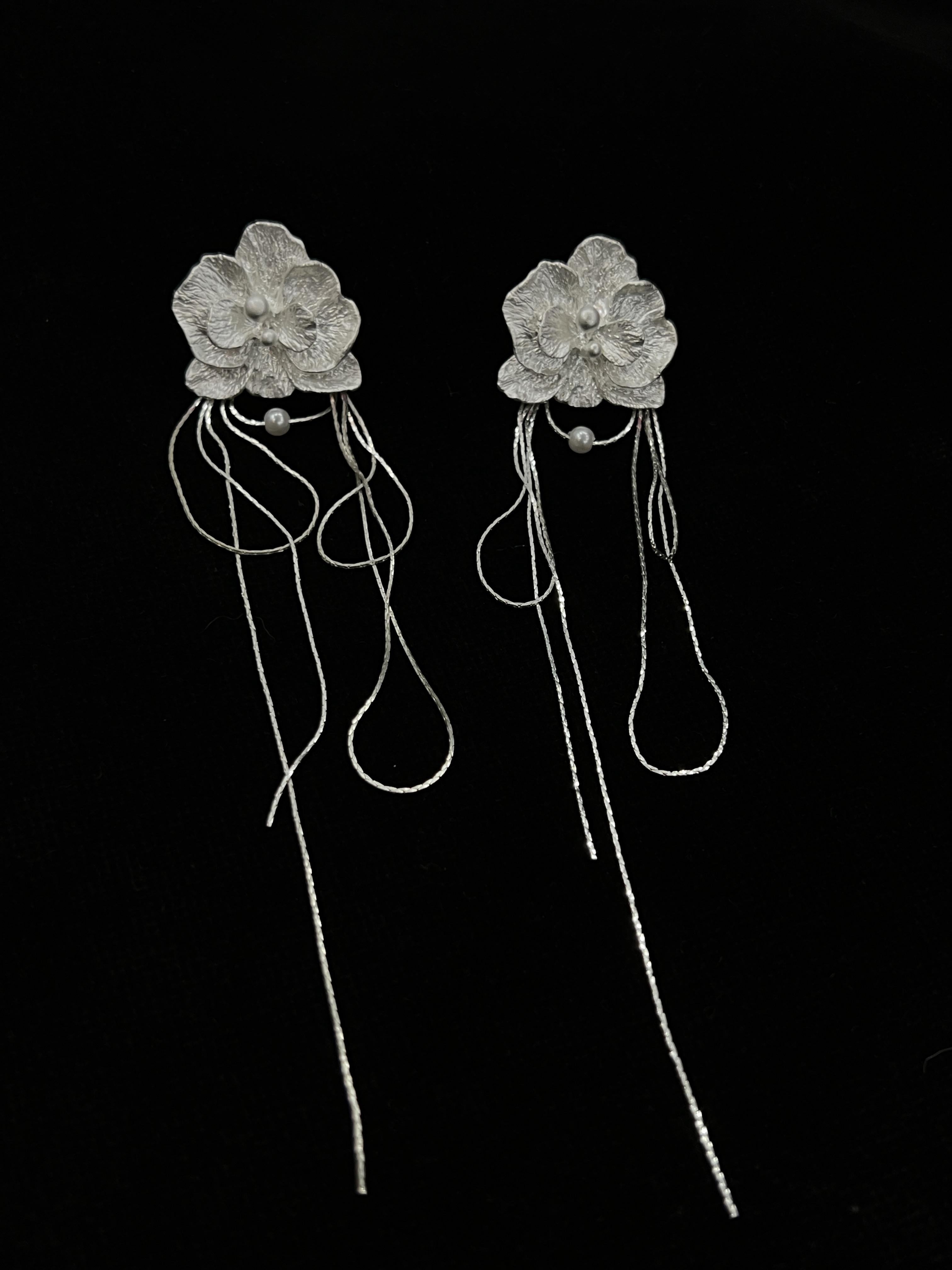 Breslyn White Butterfly Orchid Earrings | Oxredo Shop Ramadan Sale