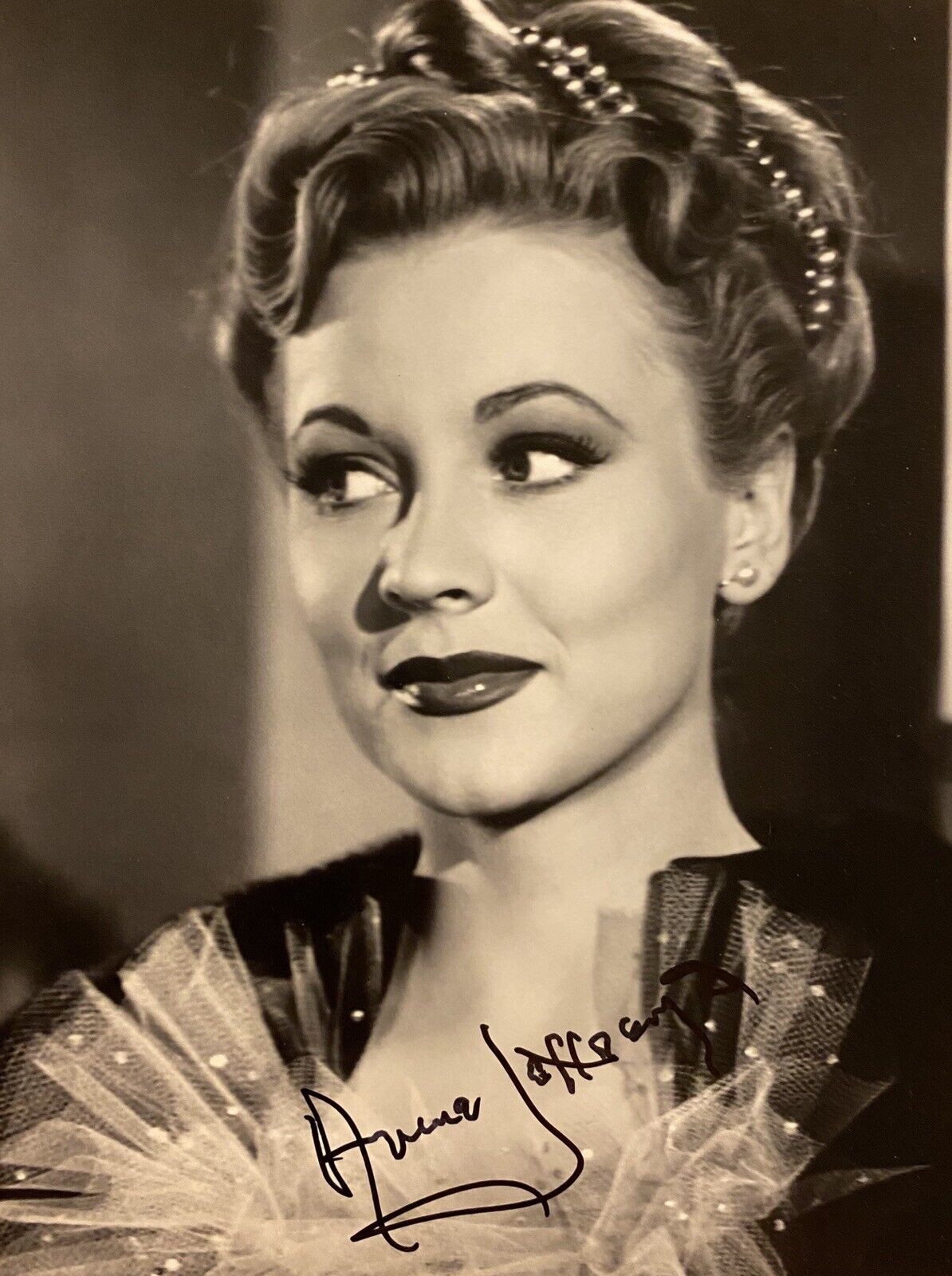 Anne Jeffreys Signed Autographed 8x10 Photo Poster painting