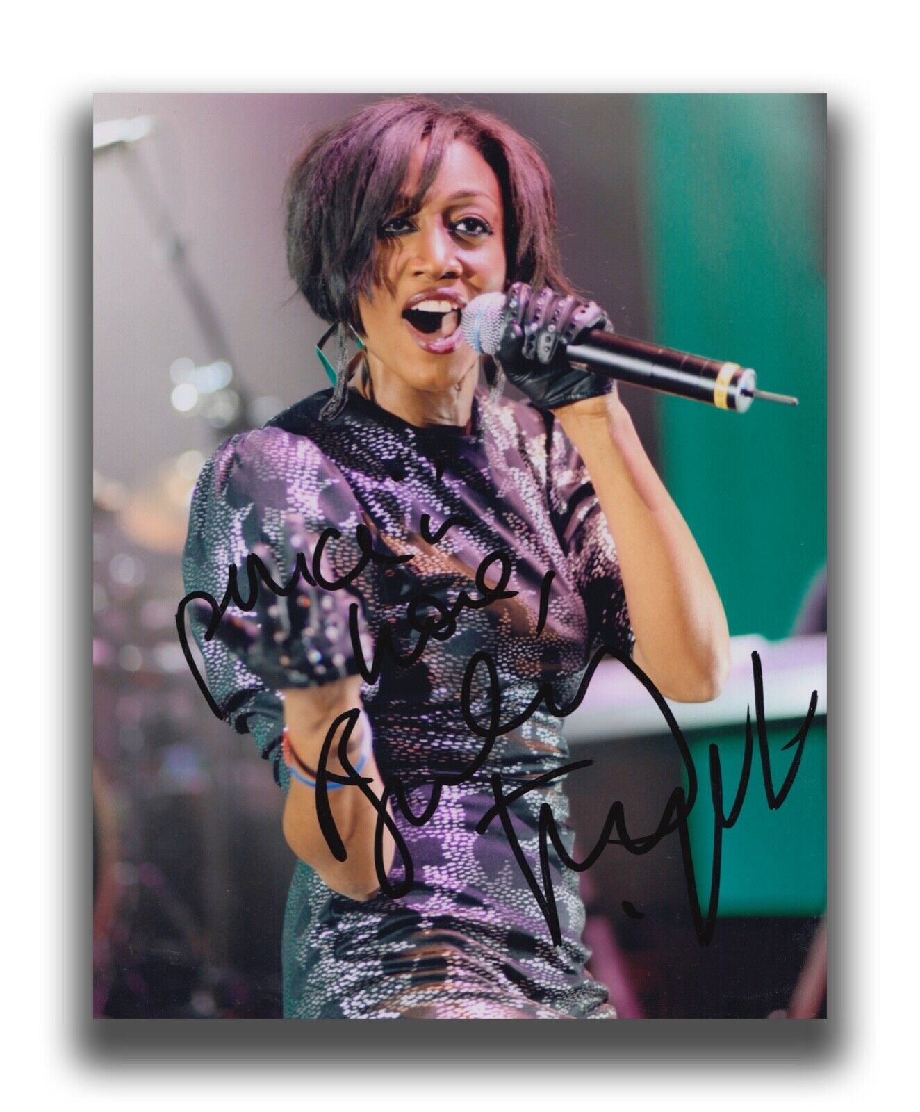 BEVERLEY KNIGHT HAND SIGNED 10X8 Photo Poster painting - MUSIC AUTOGRAPH 1.