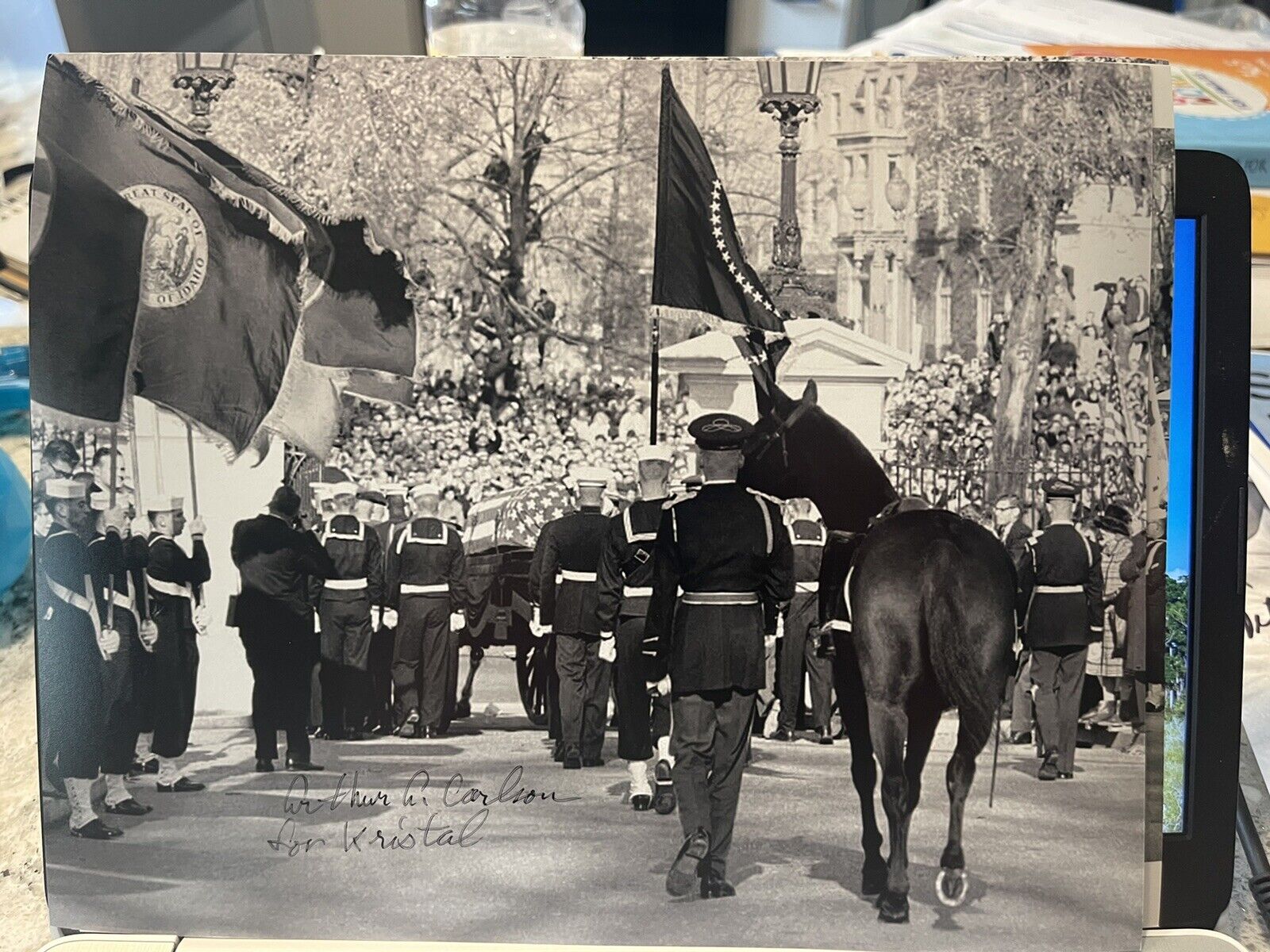 ARTHUR CARLSON SIGNED 8x10 Photo Poster painting LED RIDERLESS HORSE AFTER JFK DEATH BECKETT D2