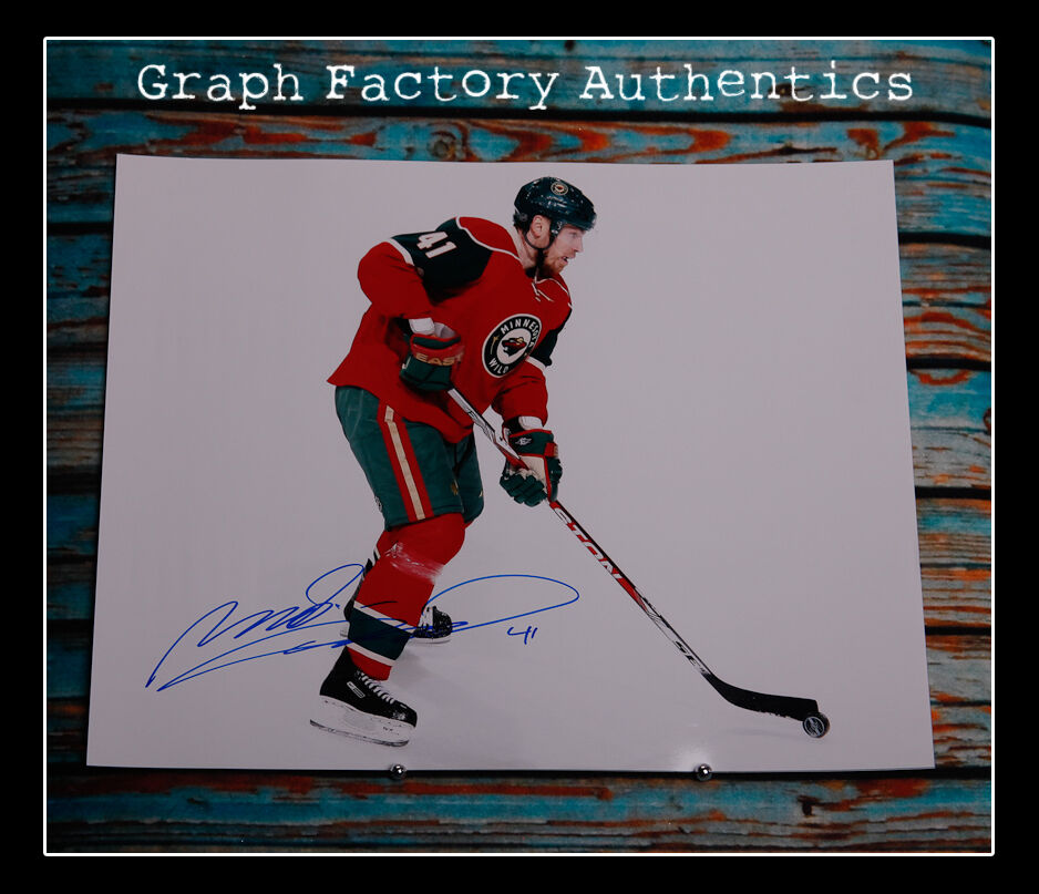 **GFA Minnesota Wild *MARTIN SKOULA* Signed 16x20 Photo Poster painting AD1 COA**