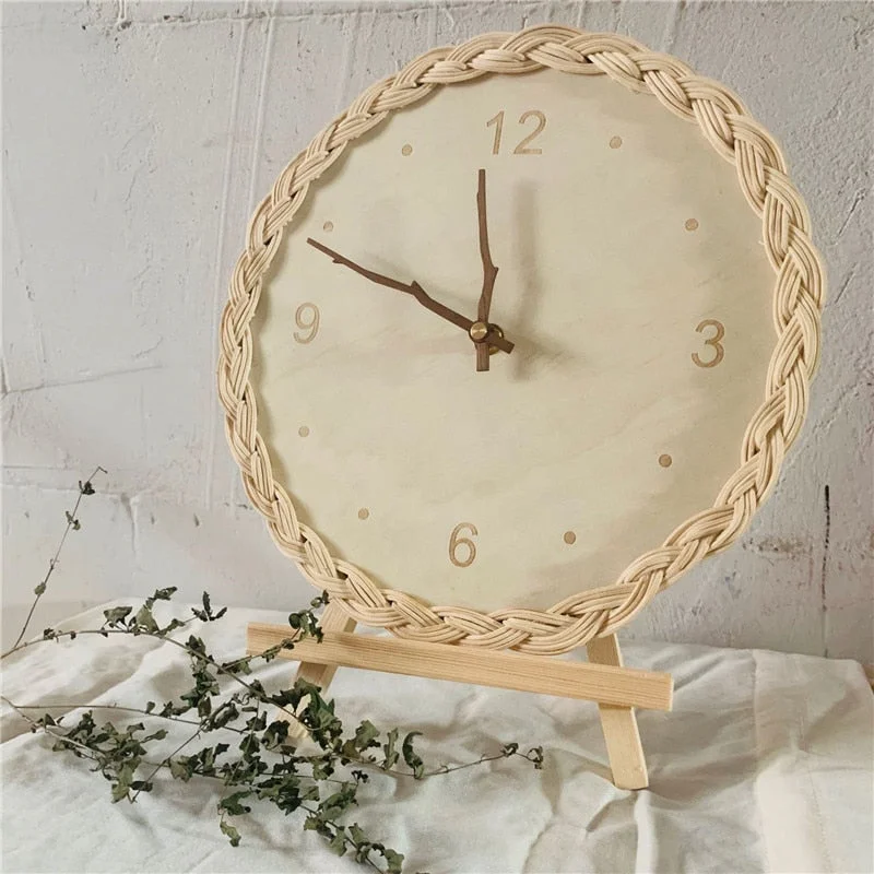 INS Japanese Style Rattan Wall Clock Round Digital Wood Mute Silent Clock Homestay Hanging Ornament Figurines Bedroom Home Decor