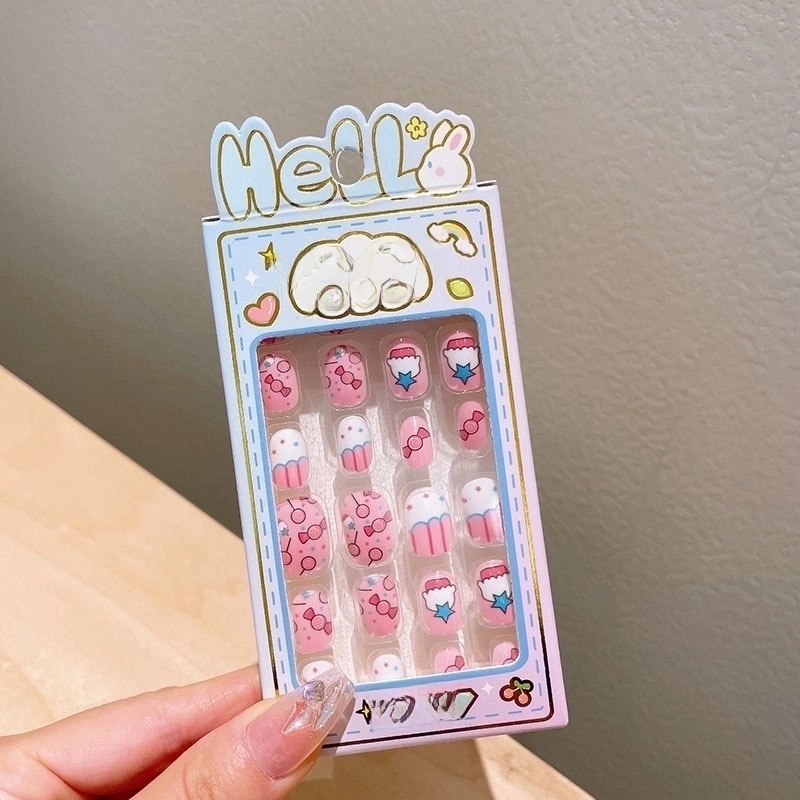 Cute Cartoon Character Stripe Plastic Nail Patches 1 Set