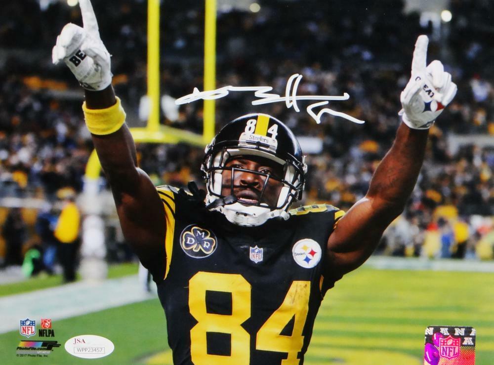 Antonio Brown Autographed Steelers 8x10 Pointing PF Photo Poster painting- JSA W Auth *White