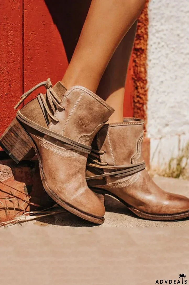 Supportive and fashionable orthopedic footwear