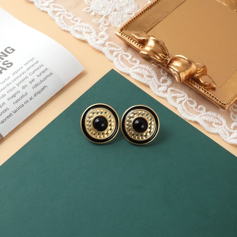 Retro Round Alloy Inlay Pearl Women’s Ear Studs 1 Pair