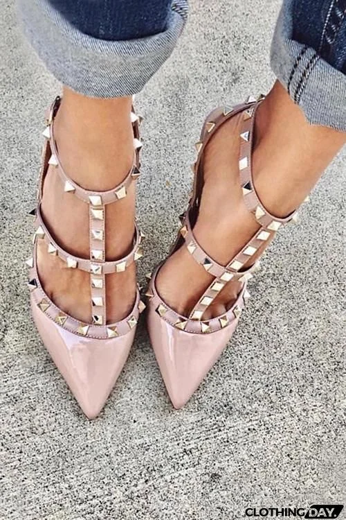 Rivet Pointed Toe High Heels Pump