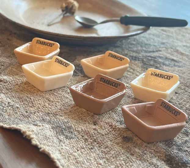 Mini Starbie Square Lunch Box Charm