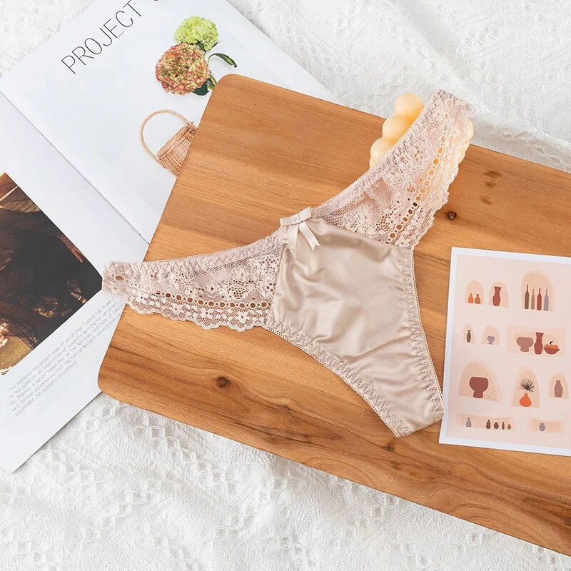 European Style Sexy Thongs Fashion Hollowed Out Comfort Panties Low Waist Seamless G-String T Pants Sexy Lace Panties Lingerie