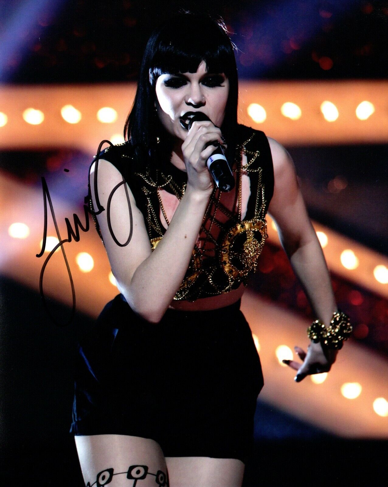 Jessie J Signed - Autographed Concert 8x10 inch Photo Poster painting - Jessica Cornish + COA