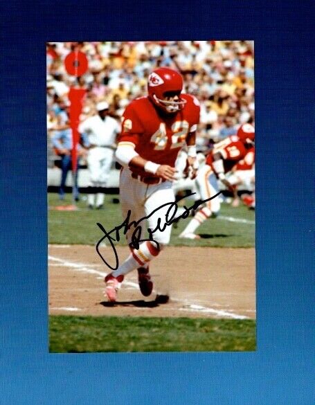 Johnny Robinson Autographed Photo Poster painting Kansas City Chiefs AFL-NFL 4x6 (Original)