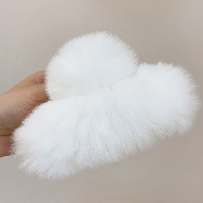 Women’s Minimalist Solid Color Plush Hair Claws