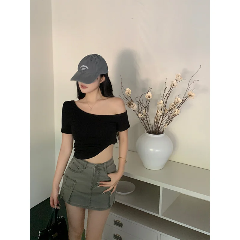 Uveng Uveng Desire Inclined Shoulder Short Sleeve T-Shirt Female 2024 Summer New Short Crop Slim Versatile Student Jacket Ins Tide