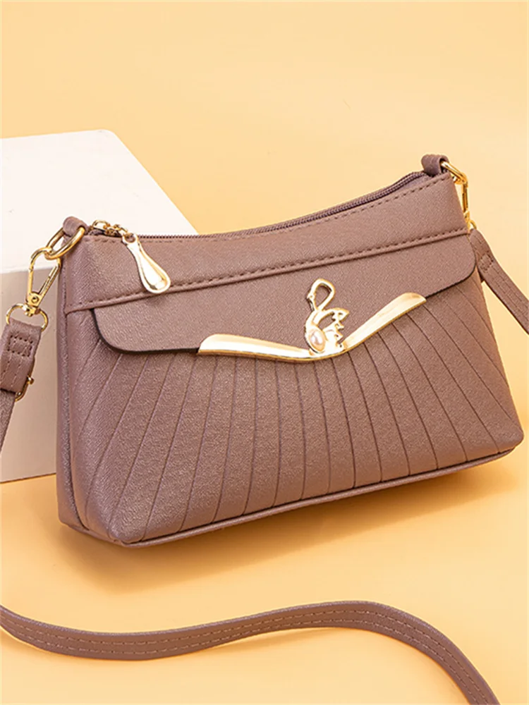 Elegant Swan Buckle Pleated Crossbody Bag