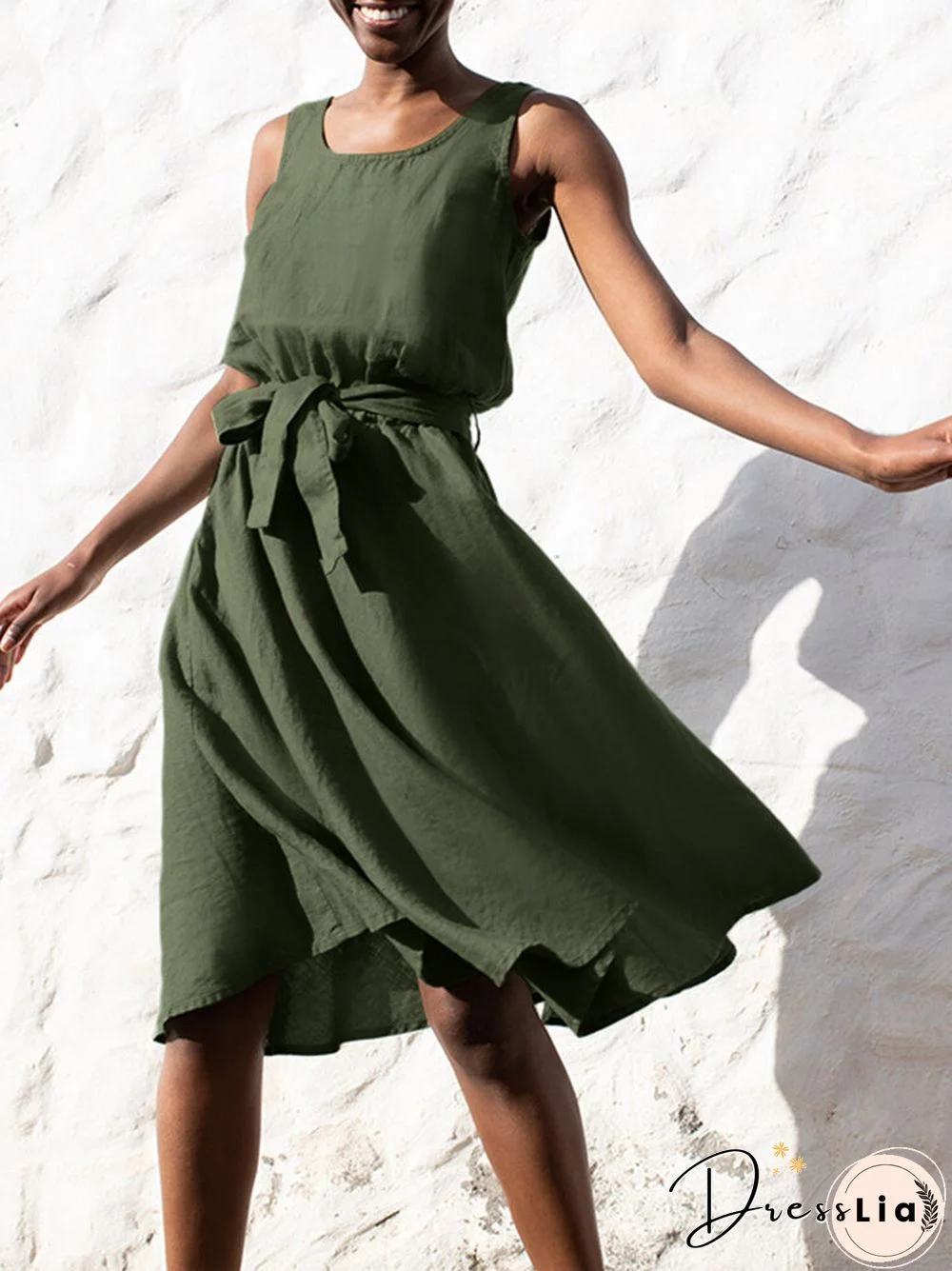 Women Solid Sleeveless Crew Neck Dress with Belt