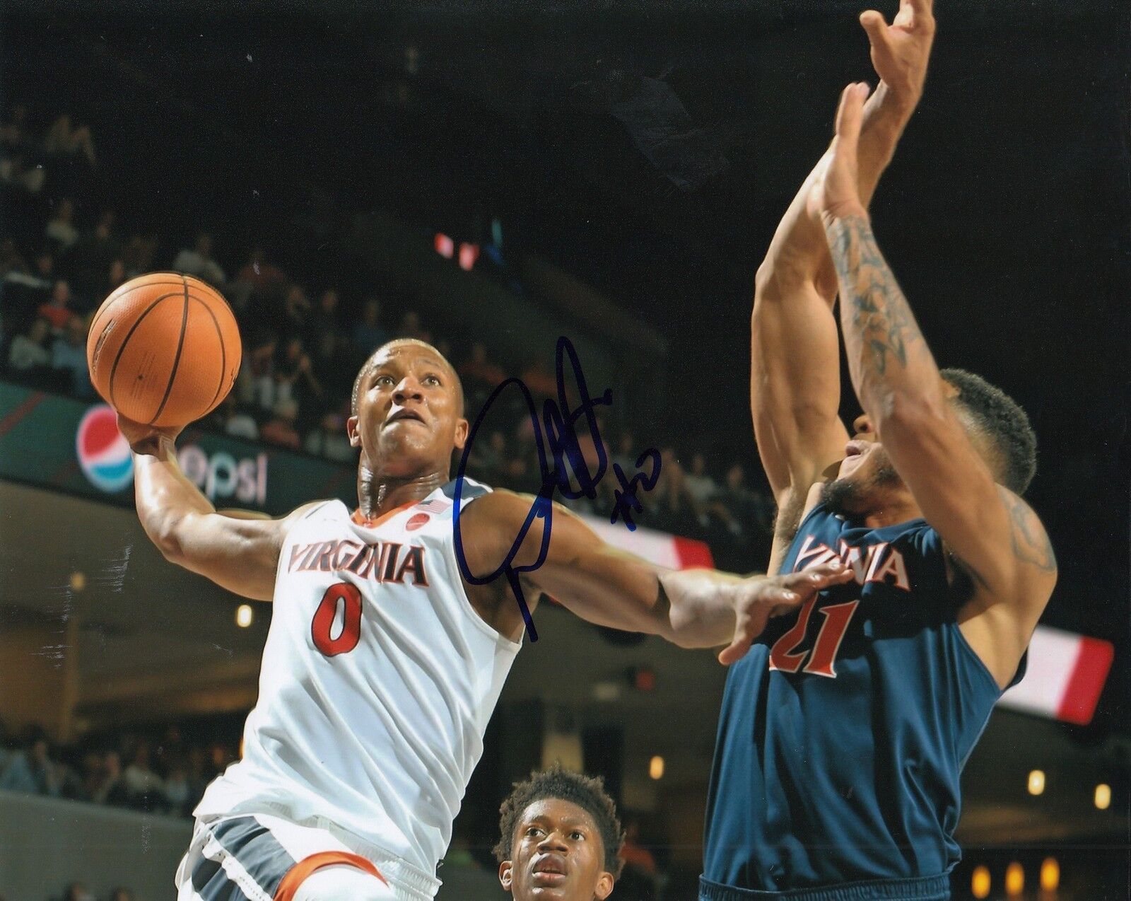 DEVON HALL signed (VIRGINIA CAVALIERS) basketball 8X10 *NBA DRAFT* UVA W/COA #3