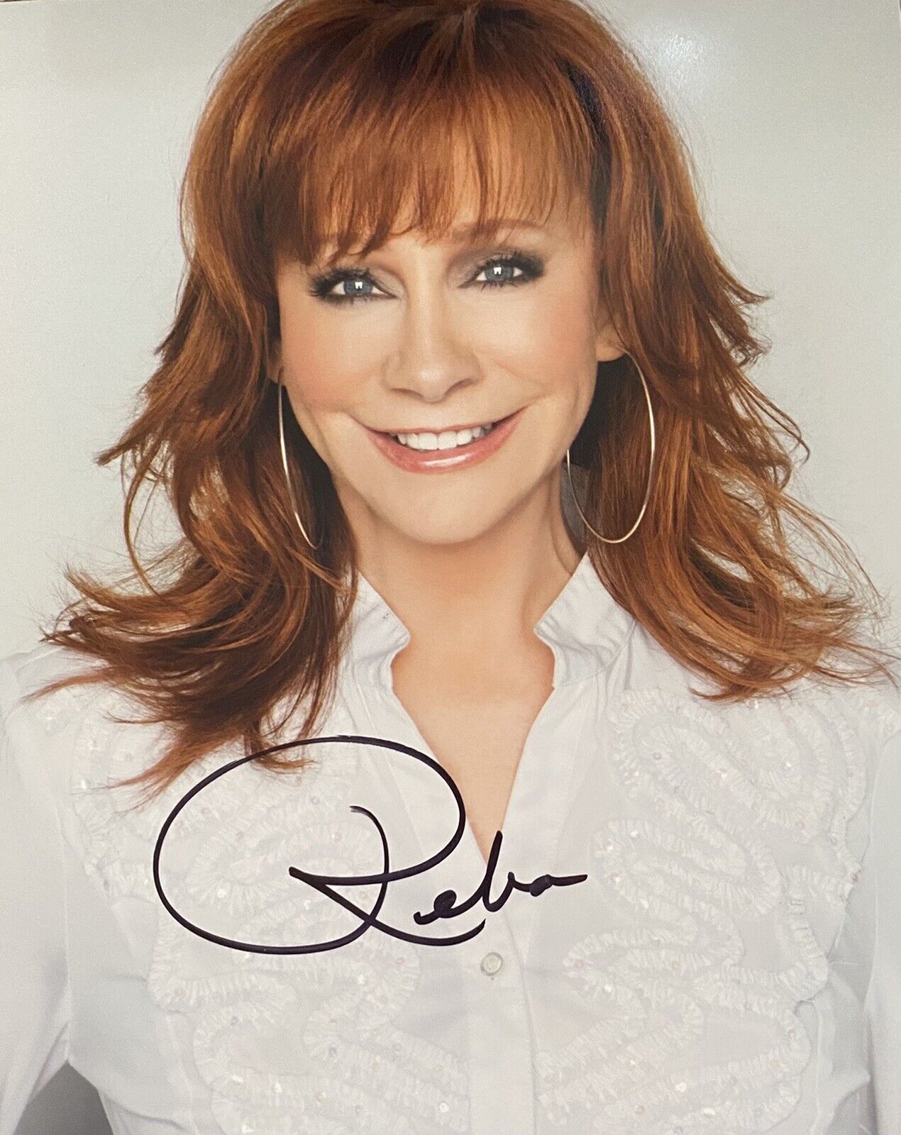 Reba McEntire Signed Autographed Color 8x10 Photo Poster painting Country Music