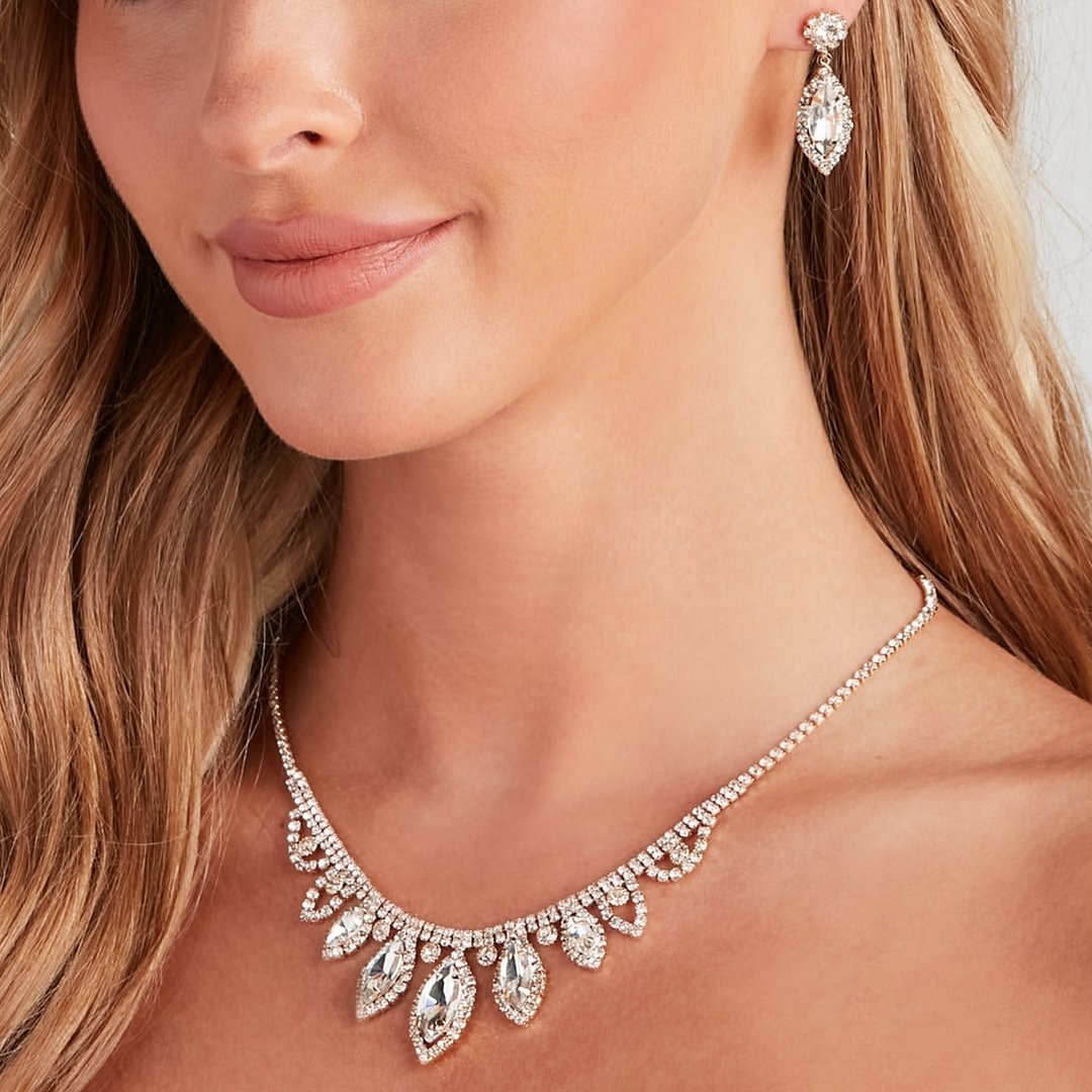Girls Want Glam Marquise Necklace Set