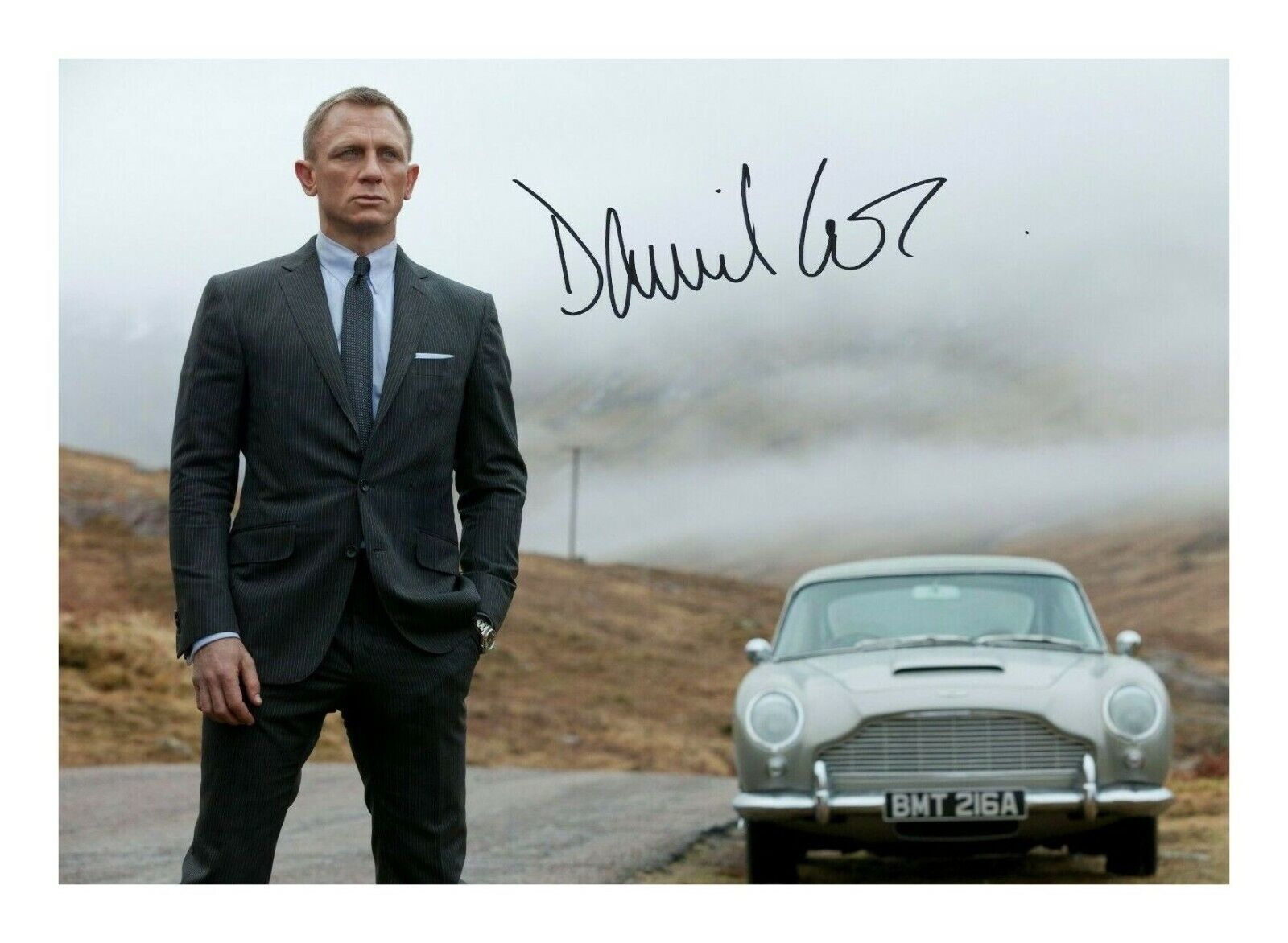 DANIEL CRAIG - JAMES BOND AUTOGRAPH SIGNED PP Photo Poster painting POSTER