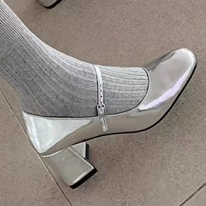 Yyvonne Head Thick Heel Mary Jane Shoes Women 2025 Spring And Autumn New High Heels Women With Small Size Light Single Shoes