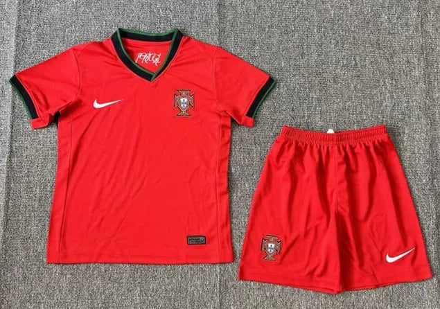 Kit maillot Portugal 2024 2025 Maillot De Fou, site maillot de foot pas cher
