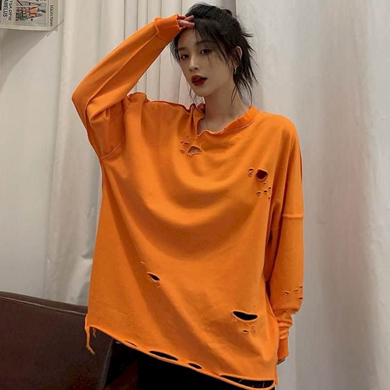 Women bottoming shirt  tide hole sweater women loose Korean vintage vintage super fire cec upper clothes bottoming thin coat