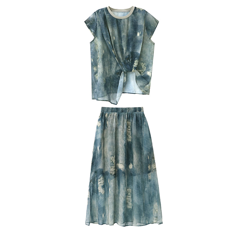 Asymmetric pleated T-shirt&elastic waist skirt set