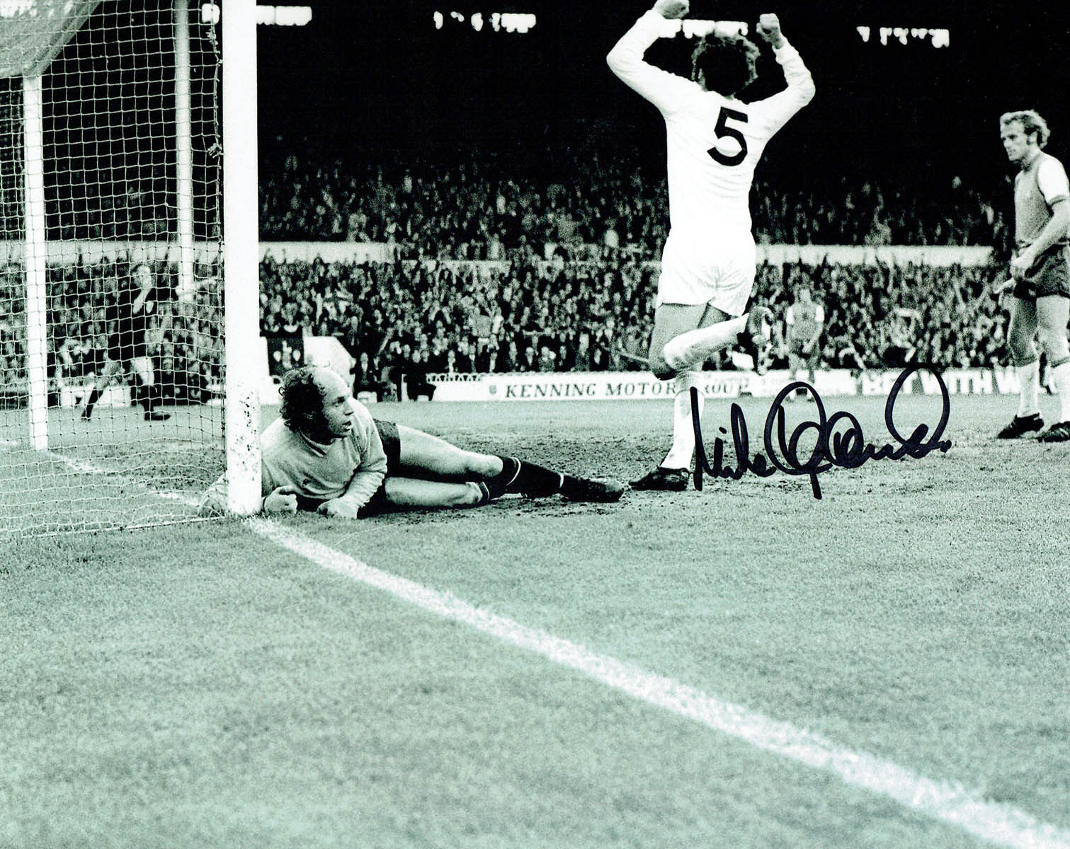 Mike ENGLAND SIGNED Autograph 10x8 Photo Poster painting B AFTAL COA Spurs Tottenham