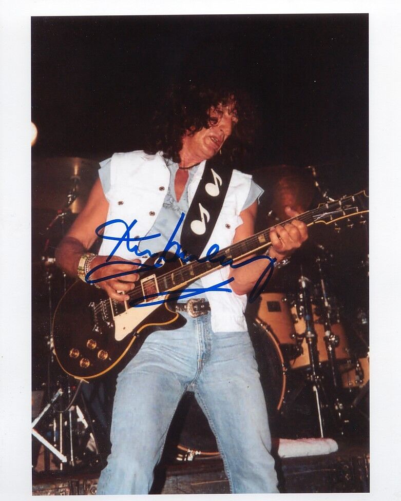 Ken Hensley 1945-2020 genuine autograph Photo Poster painting 8x10