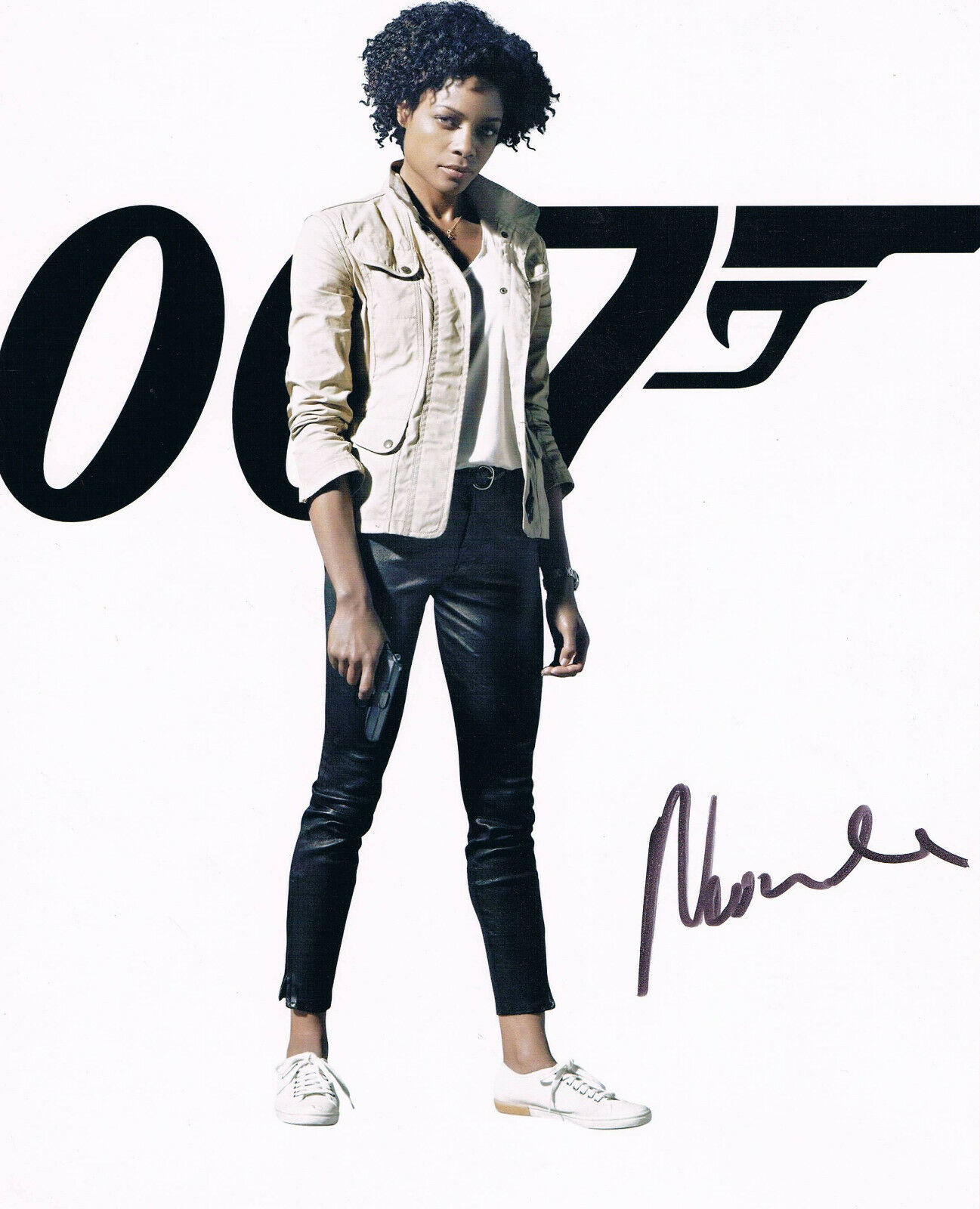 Naomie Harris genuine autograph Photo Poster painting 8x10