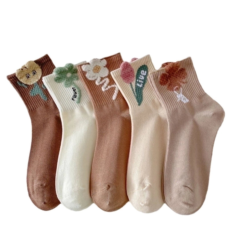 Women's Sweet Flower Cotton Crew Socks A Pair