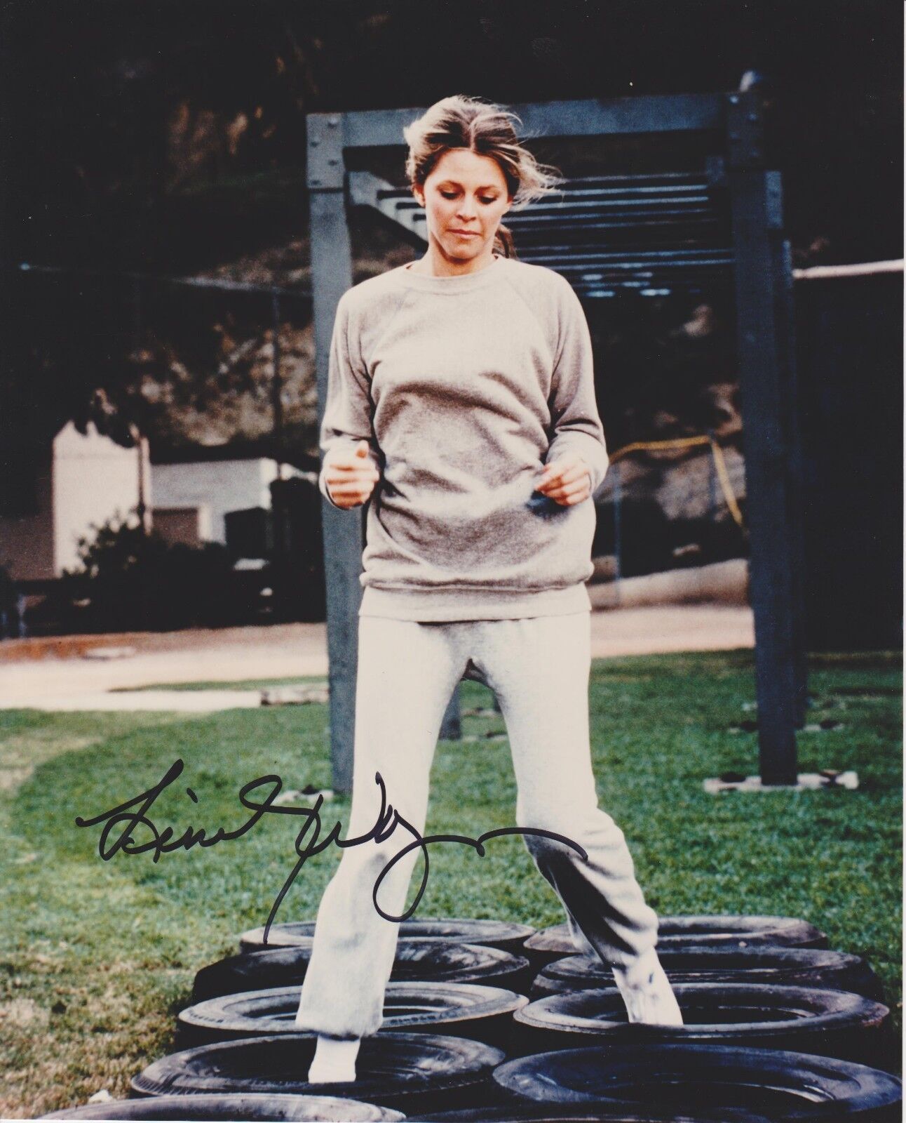 Lindsay Wagner Original Autographed 8X10 Photo Poster painting #3 - The Bionic Woman