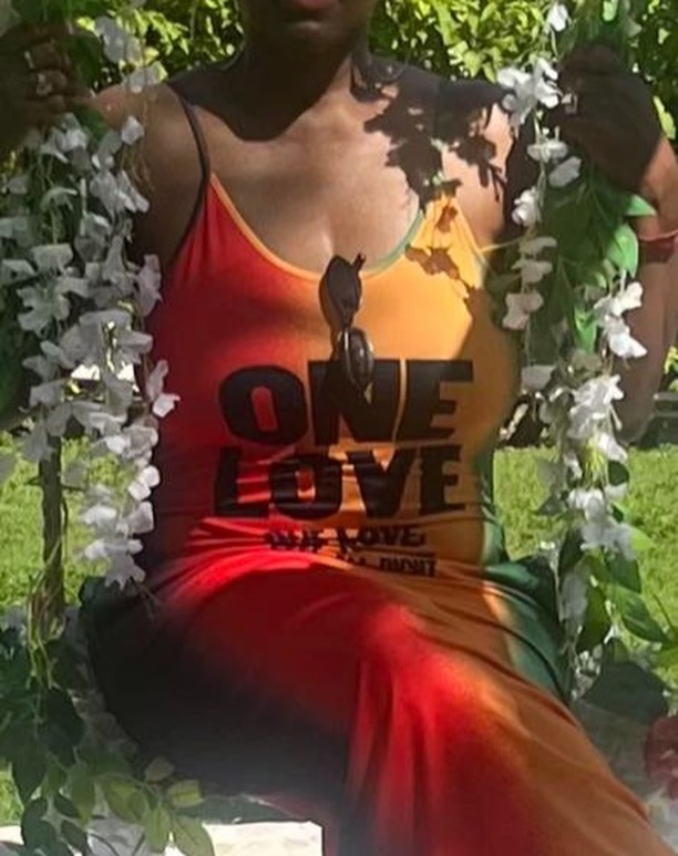 WMNBLCK outfit look 1