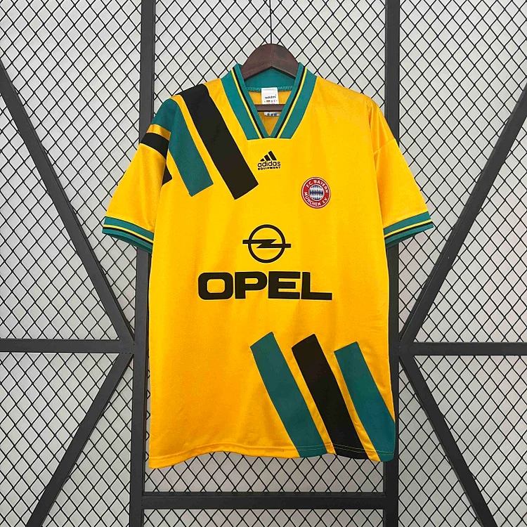 Bayern 1993/1995 Retro Away Jersey