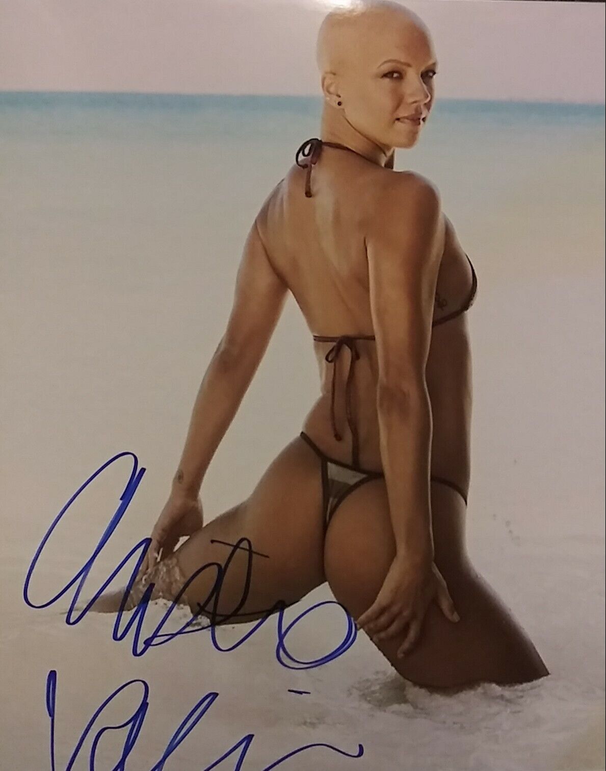 Christie Valdiserri signed 8x10