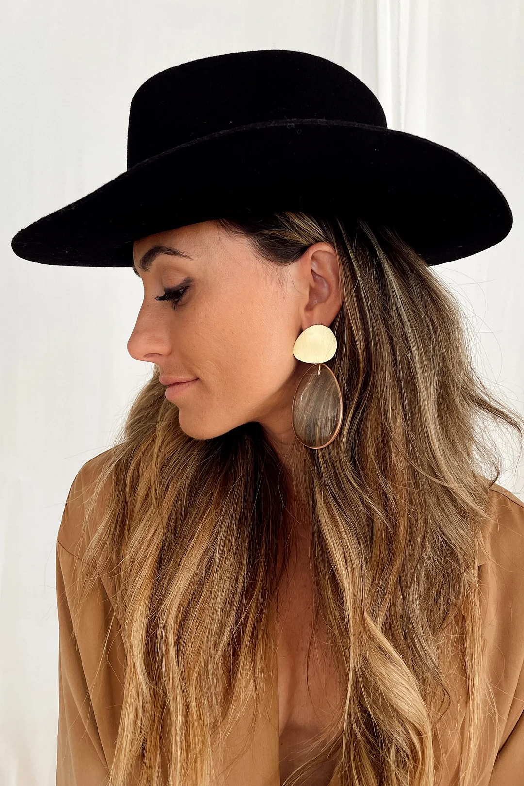 Casaia Clear Resin Earrings