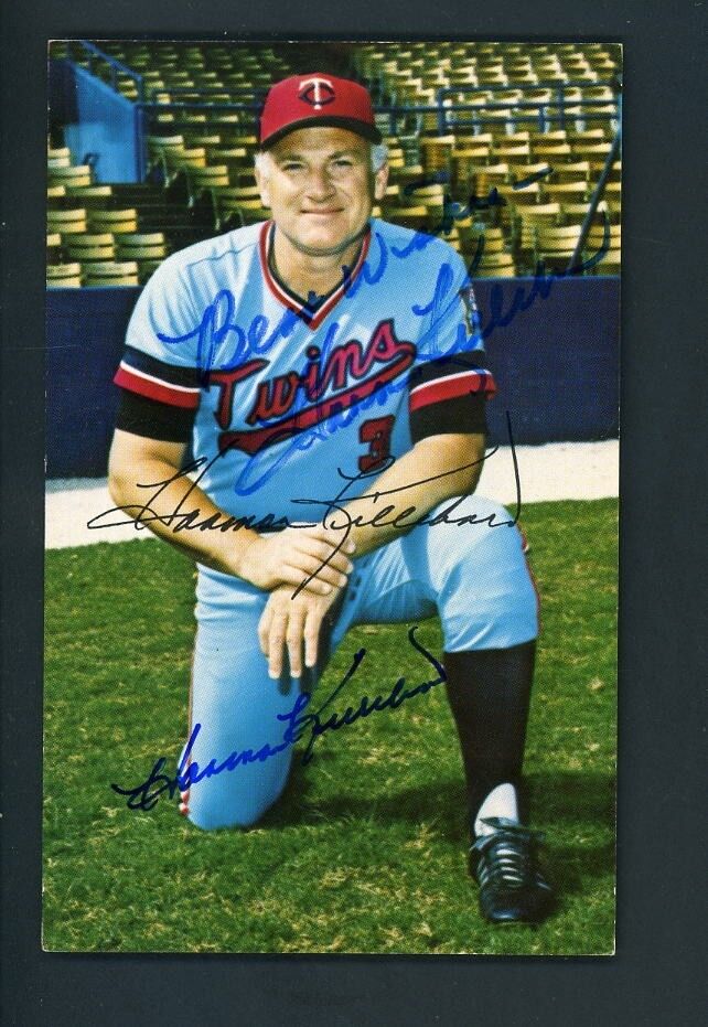 Harmon Killebrew SIGNED TWICE 1980 Photo Poster painting Postcard Minnesota Twins Autographed