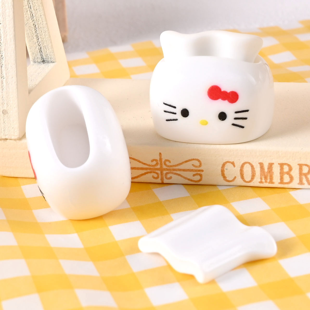 HK 3D Tissue Box - Resin Miniature Food Toy